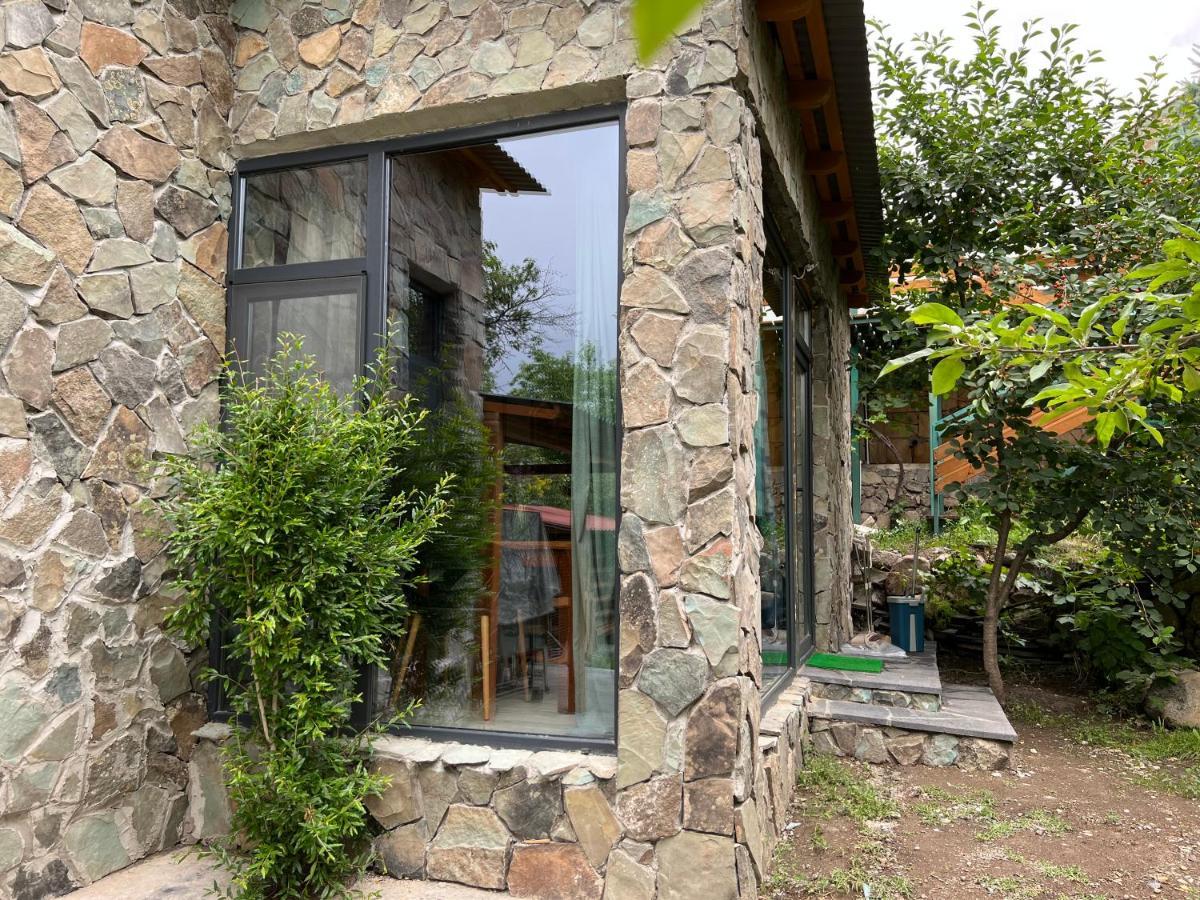 Green Stone Boutique Hotel Yeghegnadzor Екстериор снимка