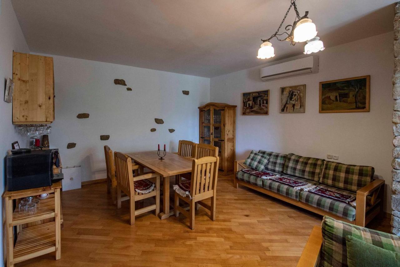 Green Stone Boutique Hotel Yeghegnadzor Екстериор снимка